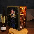 2Kids Toys 3D Puzzle Buchstütze Miniaturhaus 
Das Haus der Zauberin Mira