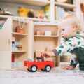 Bigjigs Toys Faltbares Haus mit Zubehör