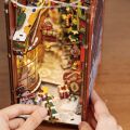 RoboTime 3D-Puzzle Buchstütze Miniaturhaus Weihnachtsgasse