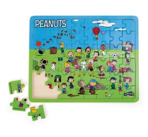 small foot Holzpuzzle Snoopy auf dem Spielplatz