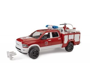 Bruder RAM 2500 Feuerwehrauto mit Licht- und Tonsignalleuchte