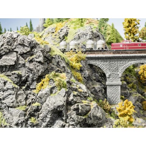 Noch Felswand Basalt